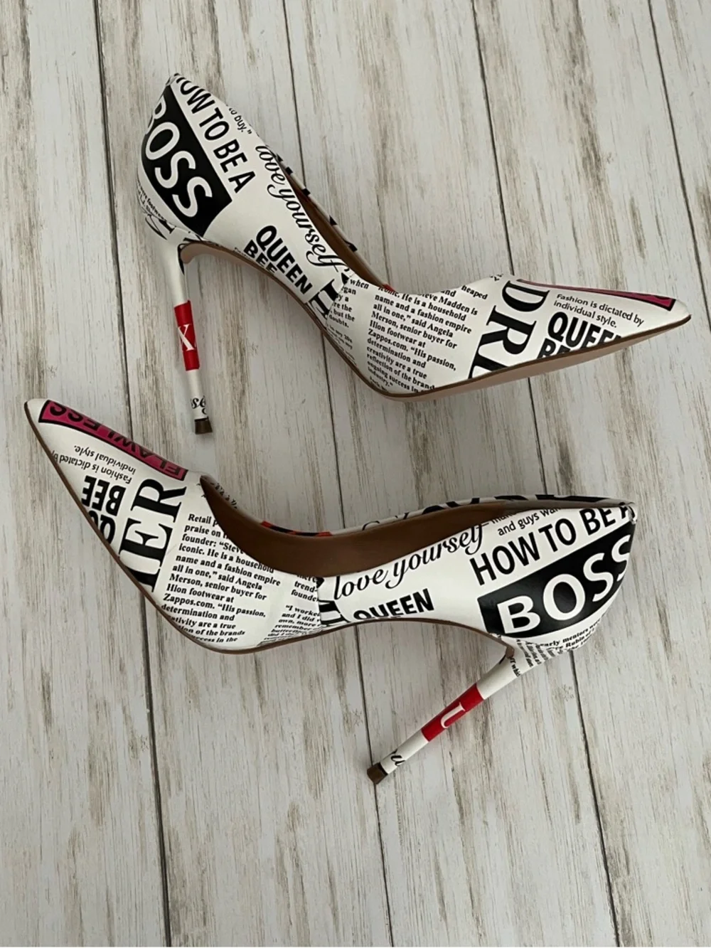 Steve Madden Vala Newspaper Print Pointed Stiletto Pumps - Picture 9 of 10